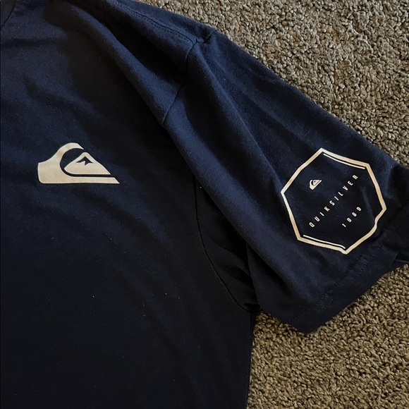 Quiksilver Dark Blue Tee with Logo Patch - Picture 2 of 4